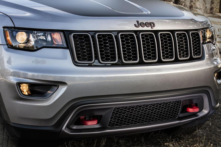 Детали экстерьера Jeep Grand Cherokee Trailhawk (WK2) 2016 года  (фото 10 из 40)